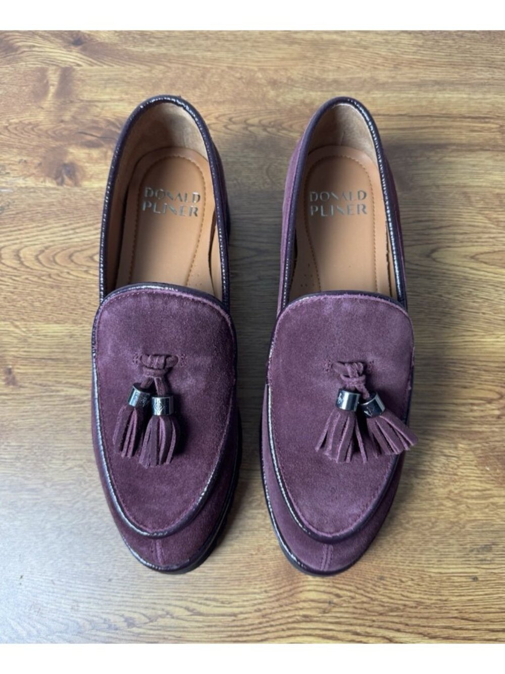 Donald Pliner Women's Eclipse Slip On Loafer W/Tassel Bordeaux Suede Size 7.5M